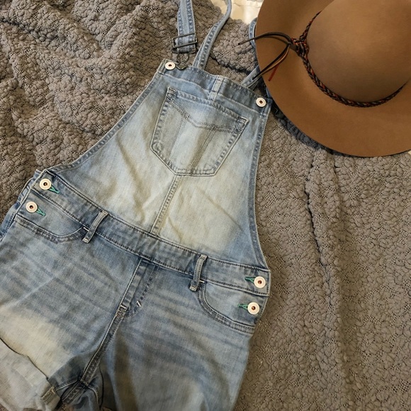 SOLD - Picture 2 of 4